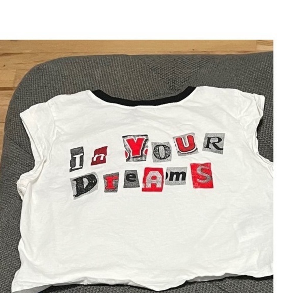 In your dreams crop top divided size Small
